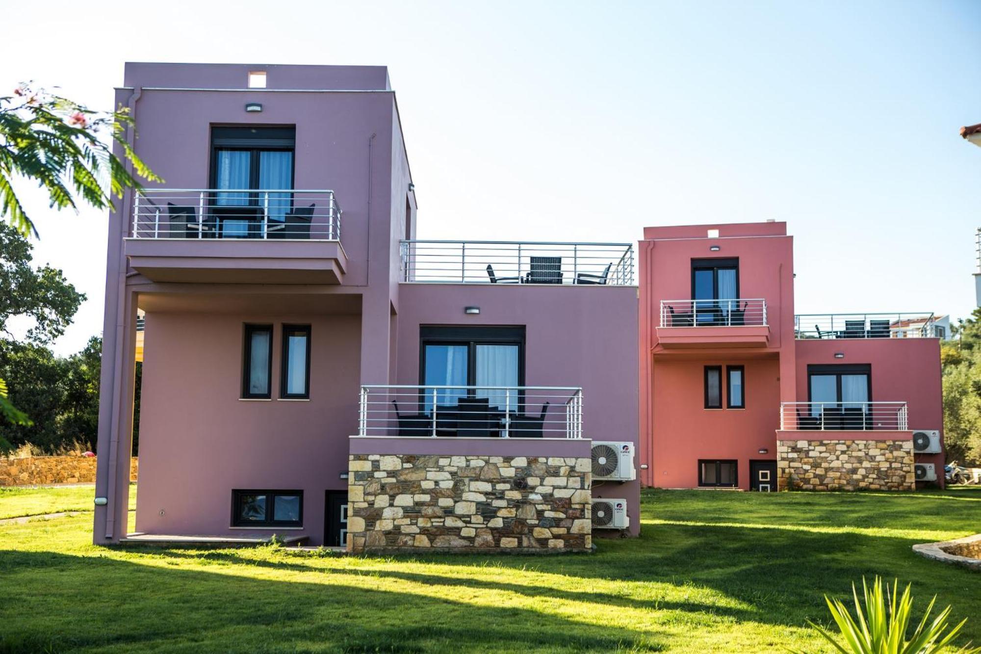 Blue Waves Luxury Suites By The Sea Plomari Exterior foto