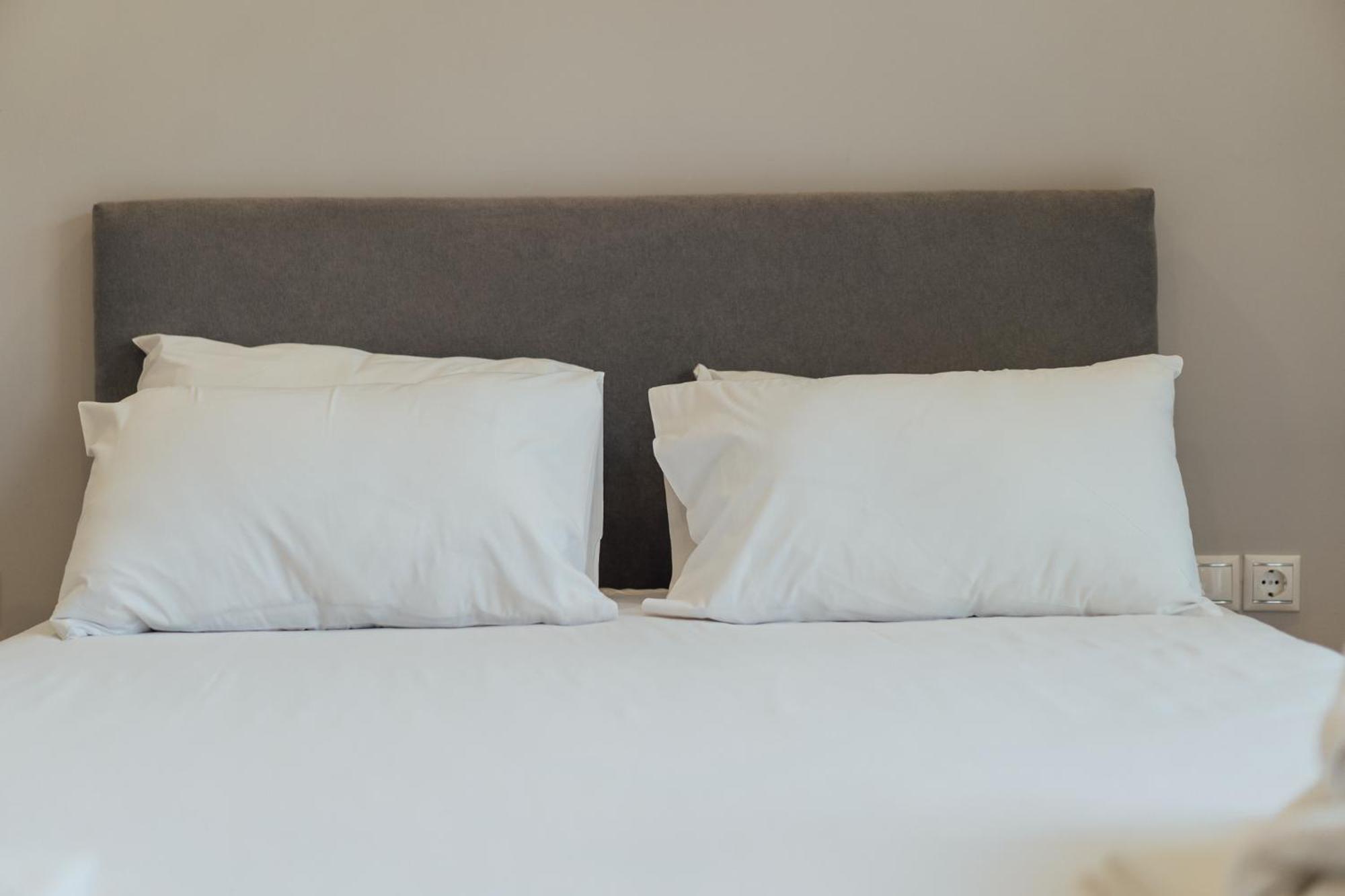 Blue Waves Luxury Suites By The Sea Plomari Exterior foto
